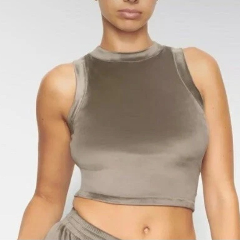 SKIMS NEW WITH TAGS cropped Velvet Tank SZ 4XL IN GREY-please See Measurements